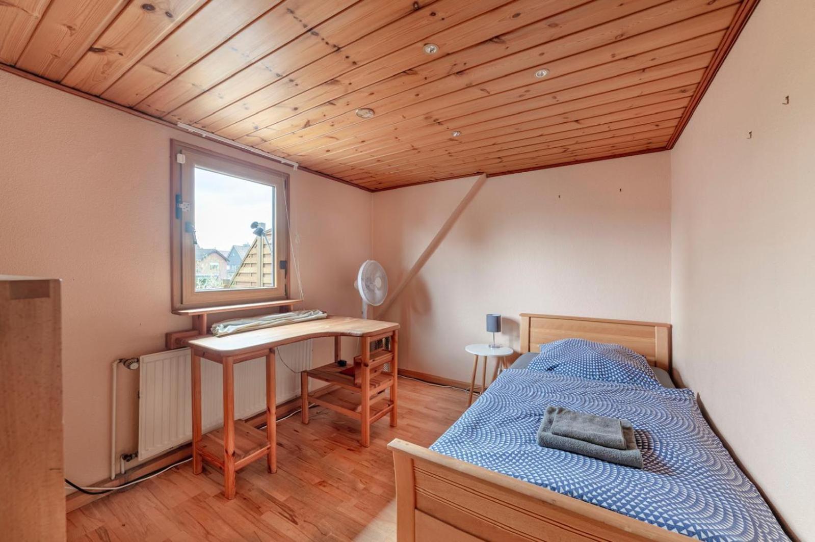 Cozy With Garden, Balcony And Parking Area In Apartment