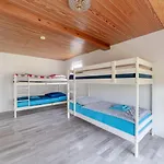 Cozy With Garden, Balcony And Parking Area In Appartement