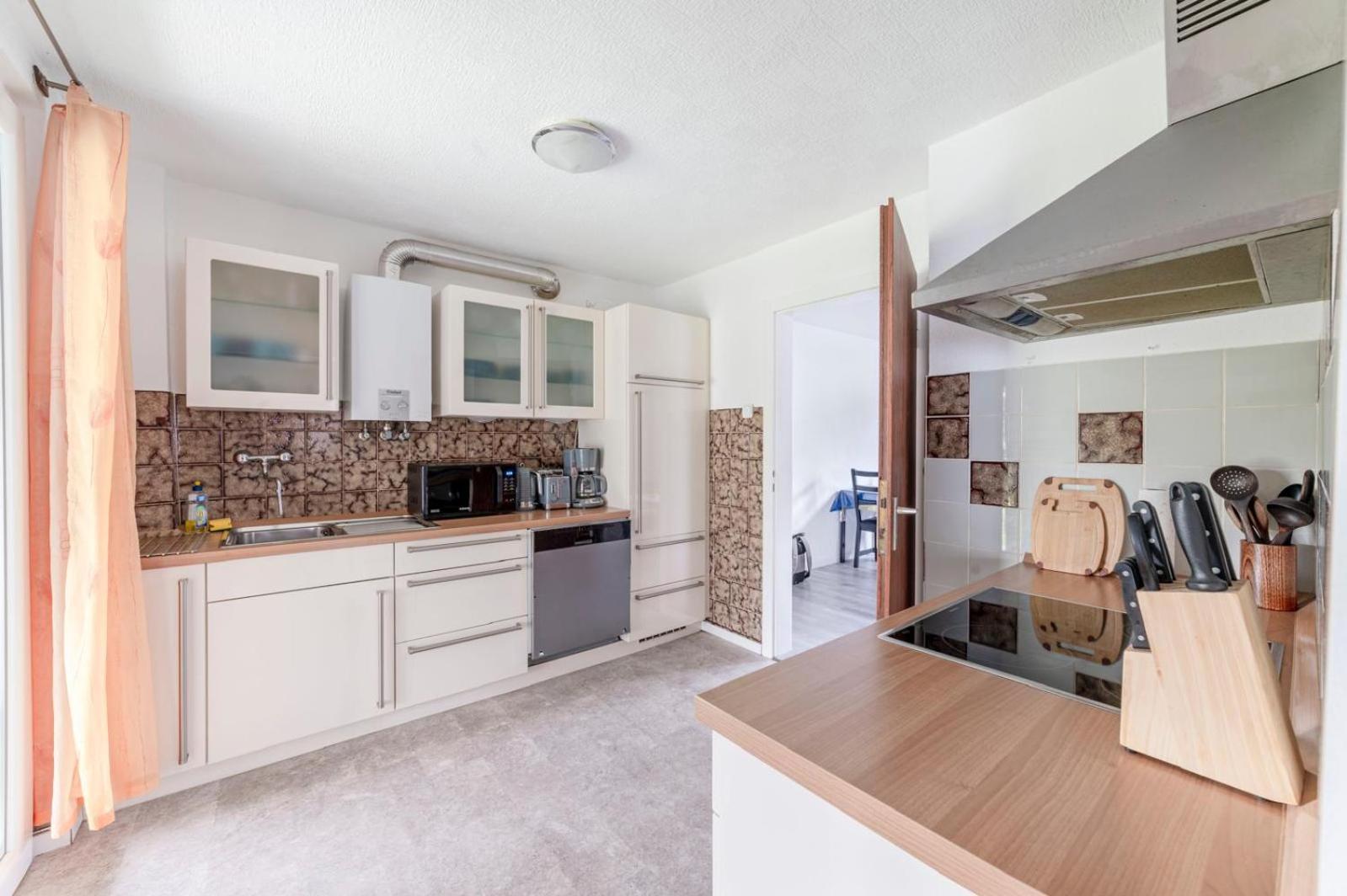 Cozy With Garden, Balcony And Parking Area In Düsseldorf